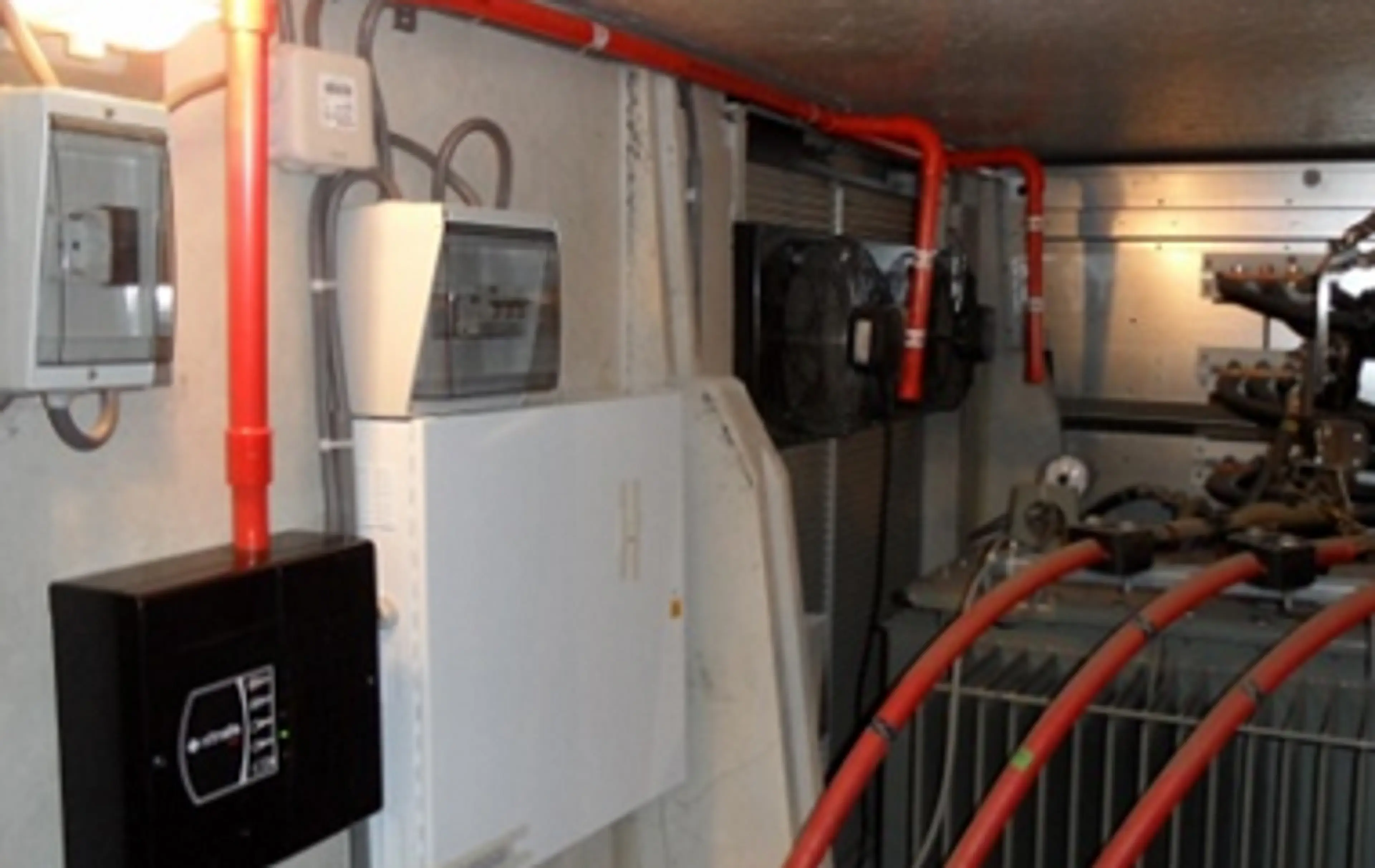 Short-circuit power and short-circuit resistance